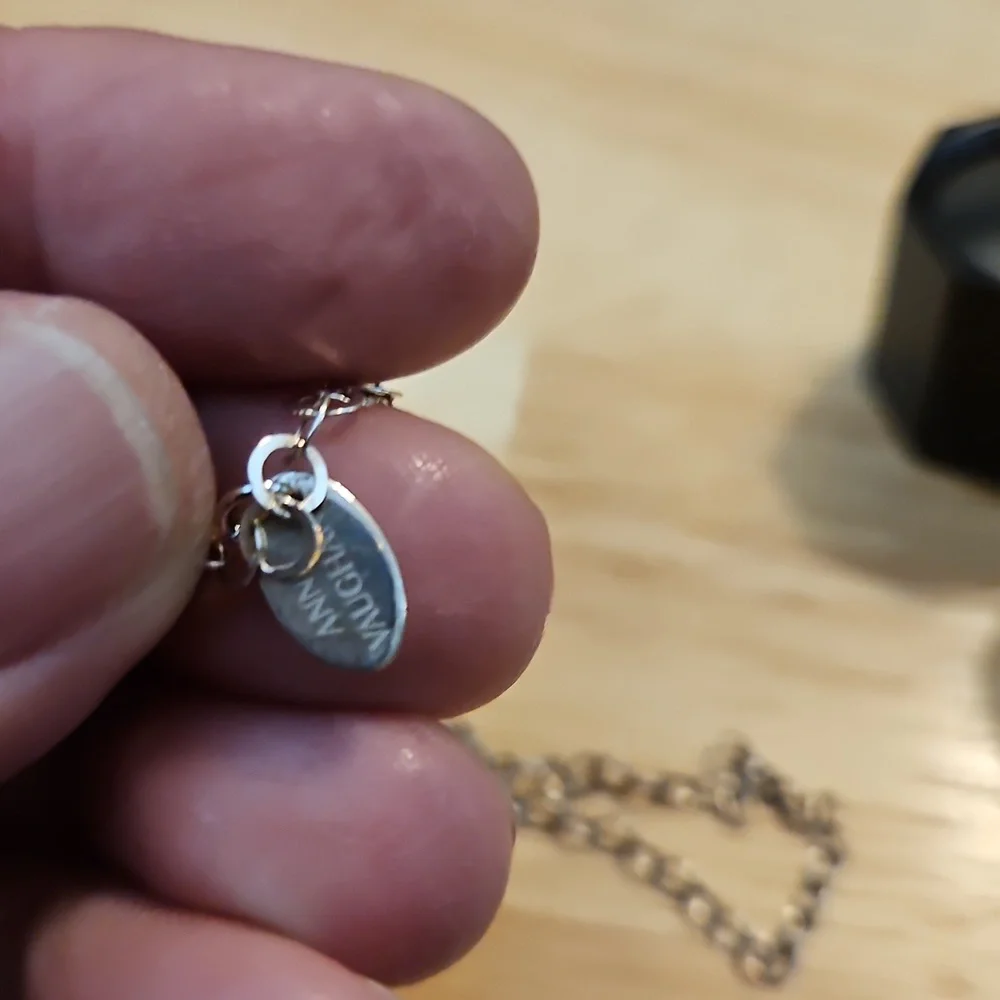 Anne Vaughan Necklace - Picture 4 of 4